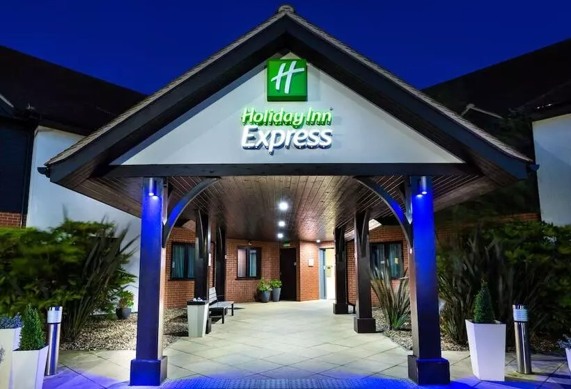 هتل Holiday Inn Express Colchester, An Ihg