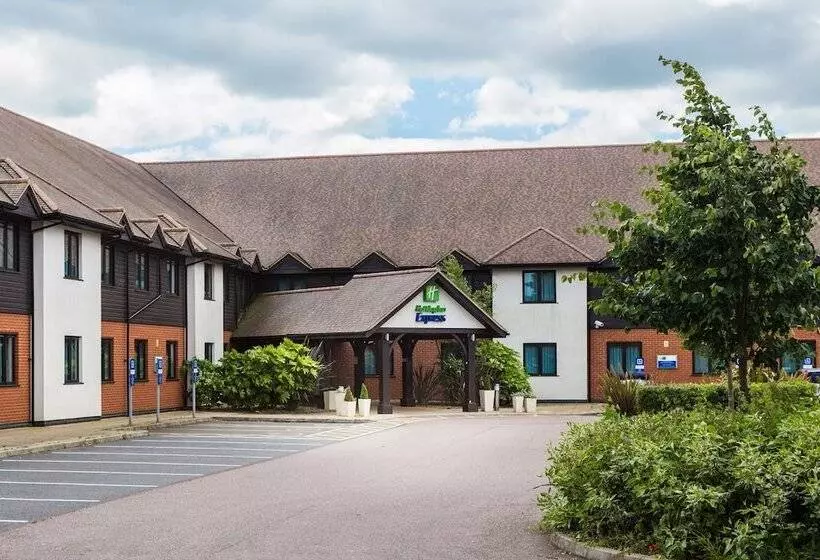 هتل Holiday Inn Express Colchester, An Ihg