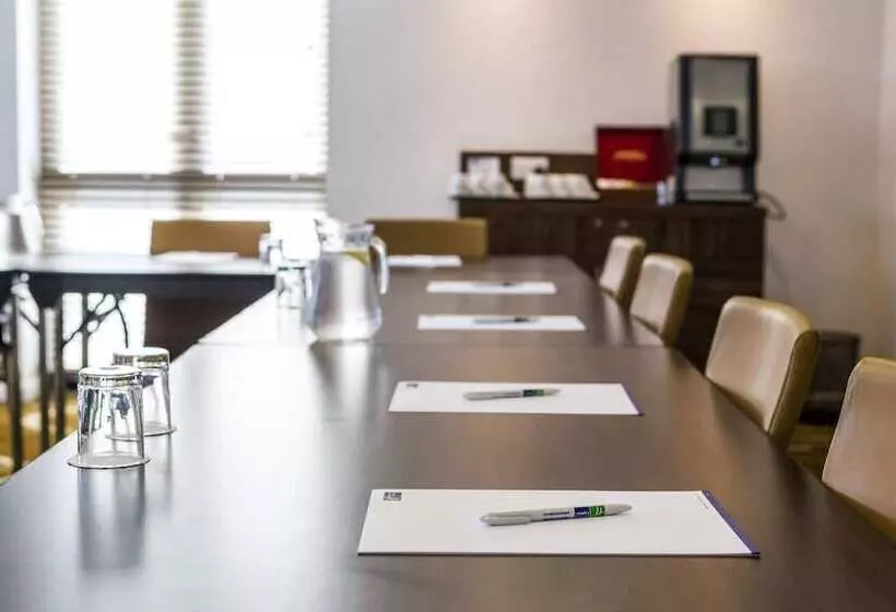 هتل Holiday Inn Express Colchester, An Ihg