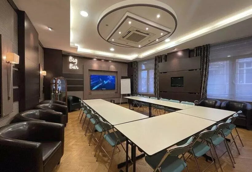 Отель Logis Hôtel Borel