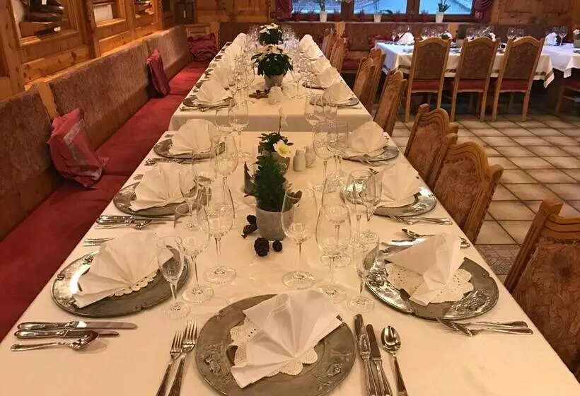 Hotel Restaurant Kreuzberghof Tagungs  Und Veranstaltungs