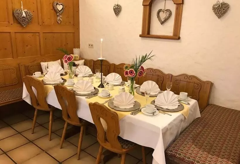 Hotel Restaurant Kreuzberghof Tagungs  Und Veranstaltungs