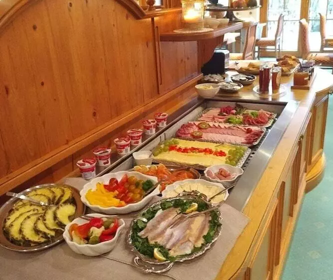 Hotel Restaurant Kreuzberghof Tagungs  Und Veranstaltungs