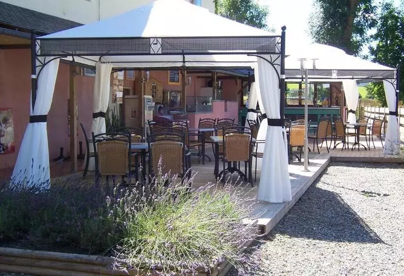 酒店 La Tour Du Loup