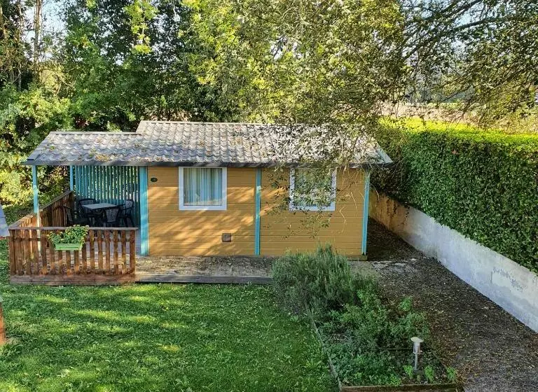 酒店 La Tour Du Loup