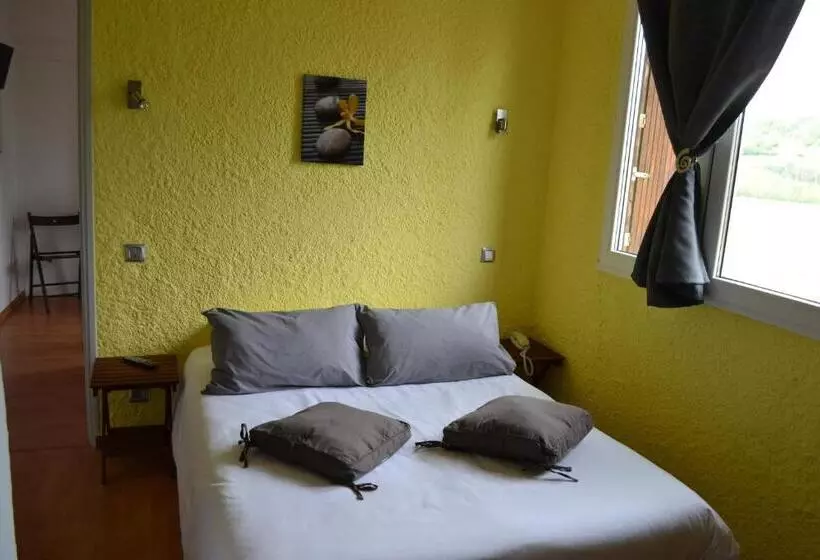 酒店 La Tour Du Loup