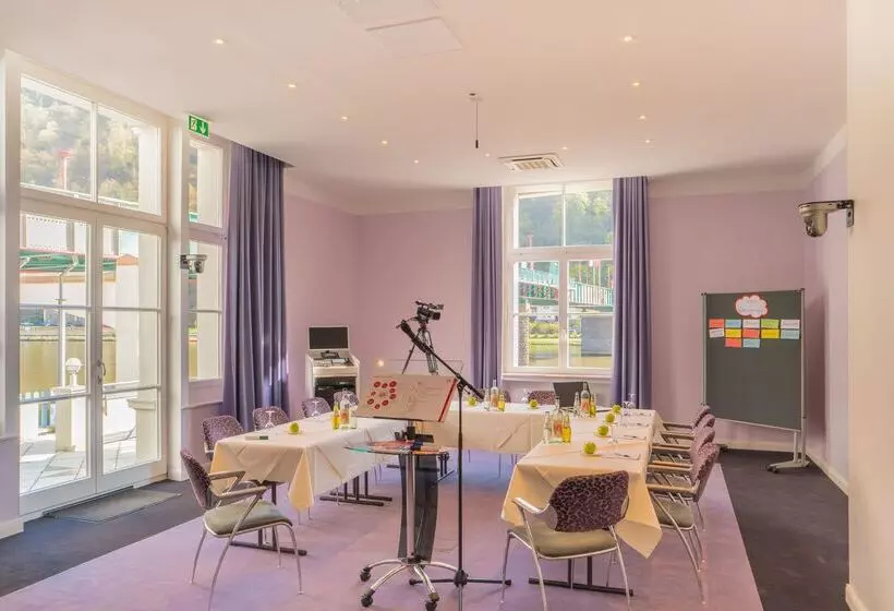 فندق Moselschlösschen Spa & Resort