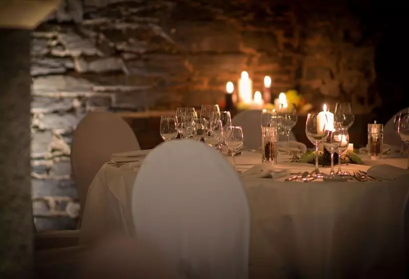 فندق Moselschlösschen Spa & Resort