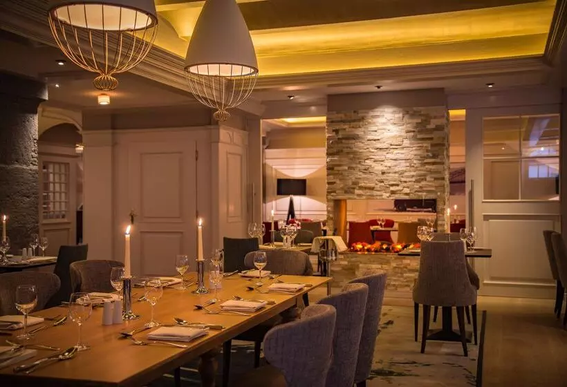 فندق Moselschlösschen Spa & Resort