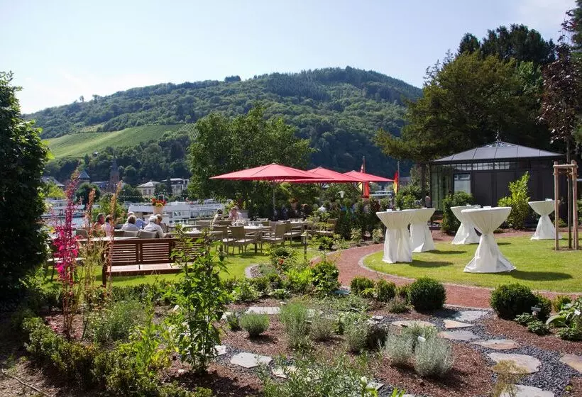 فندق Moselschlösschen Spa & Resort