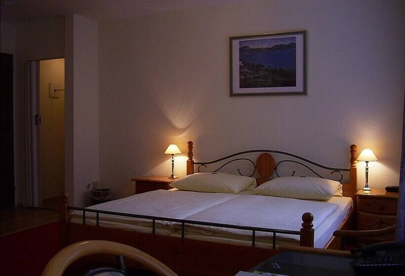 Отель Restaurant Bockshaut