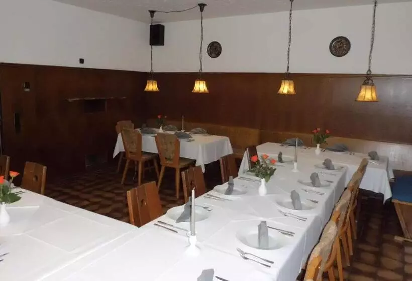 هتل Restaurant Zur Pfanne
