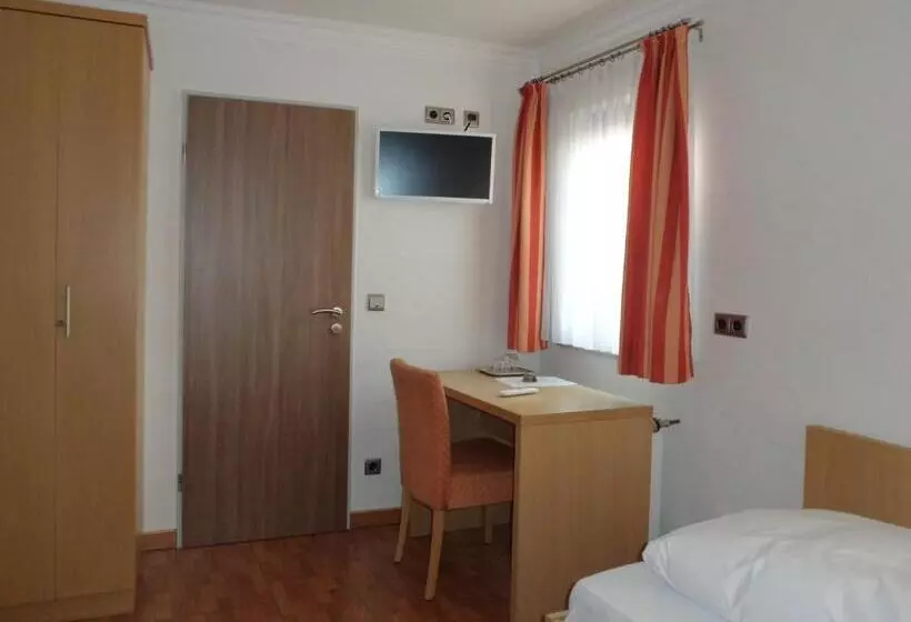 هتل Restaurant Zur Pfanne