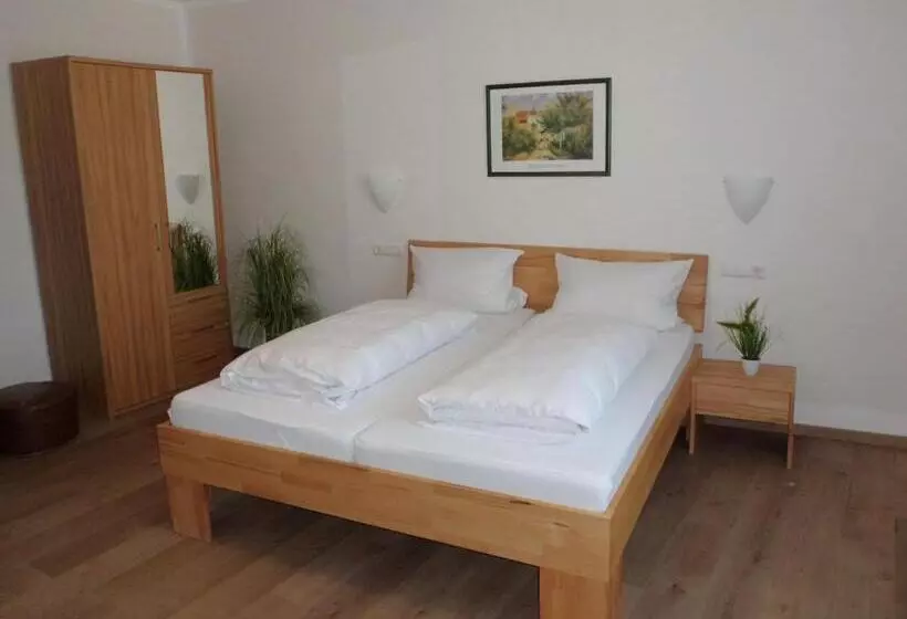 هتل Restaurant Zur Pfanne