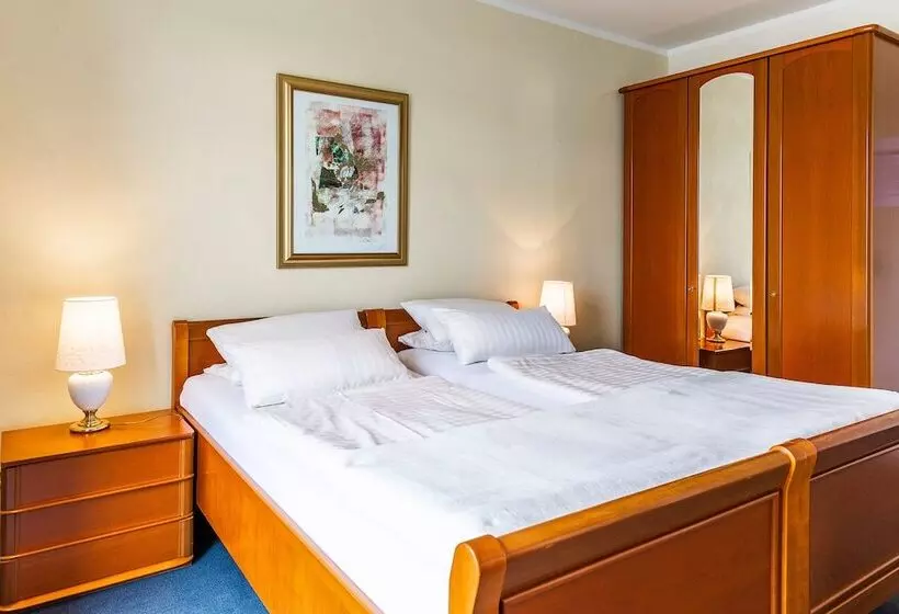 Отель Rheinresidenz