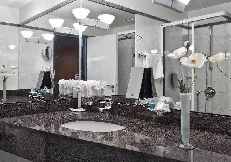 酒店 Tryp by Wyndham Stadtoldendorf