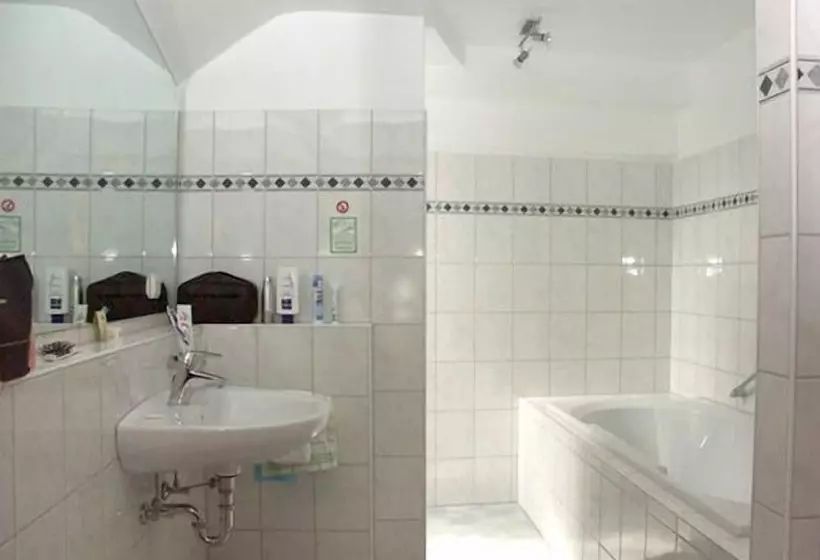 Hotel Restaurant Weinhaus Grebel