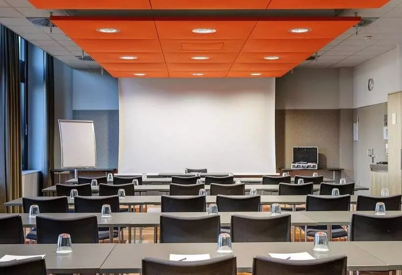 Novotel München Airport   Newly Renovated