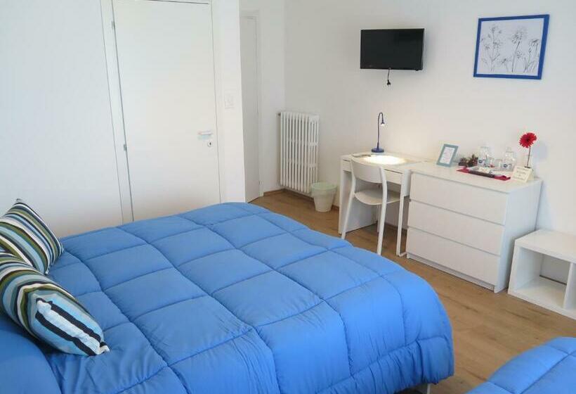 تختخواب و صبحانه Anconabed