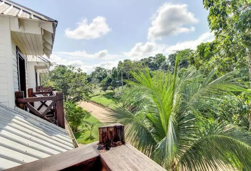 Hotelli Colonial Suite @ Mahogany Hall