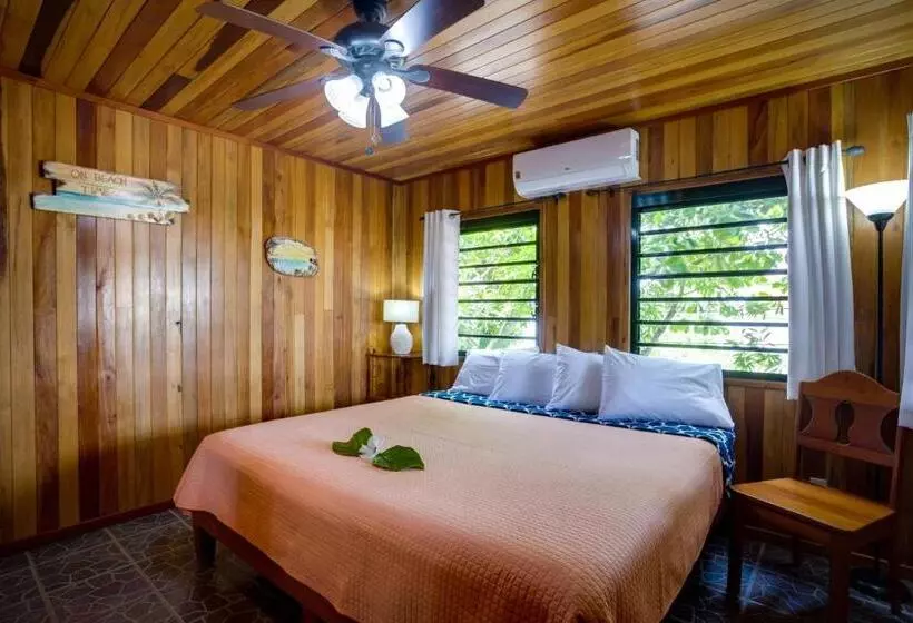 Majatalo Driftwood Gardens Guesthouse