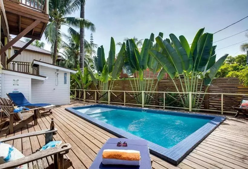 Majatalo Driftwood Gardens Guesthouse