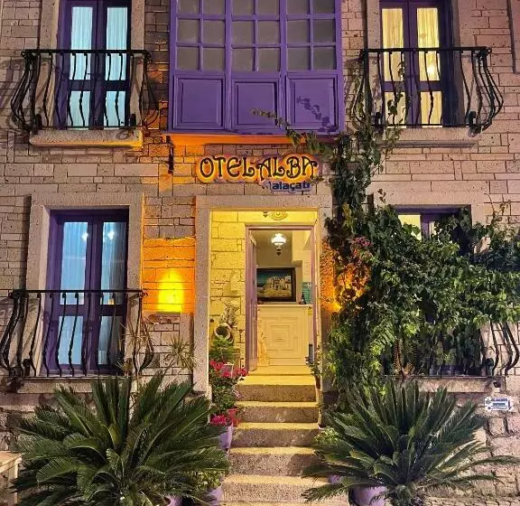 تختخواب و صبحانه Alba Otel