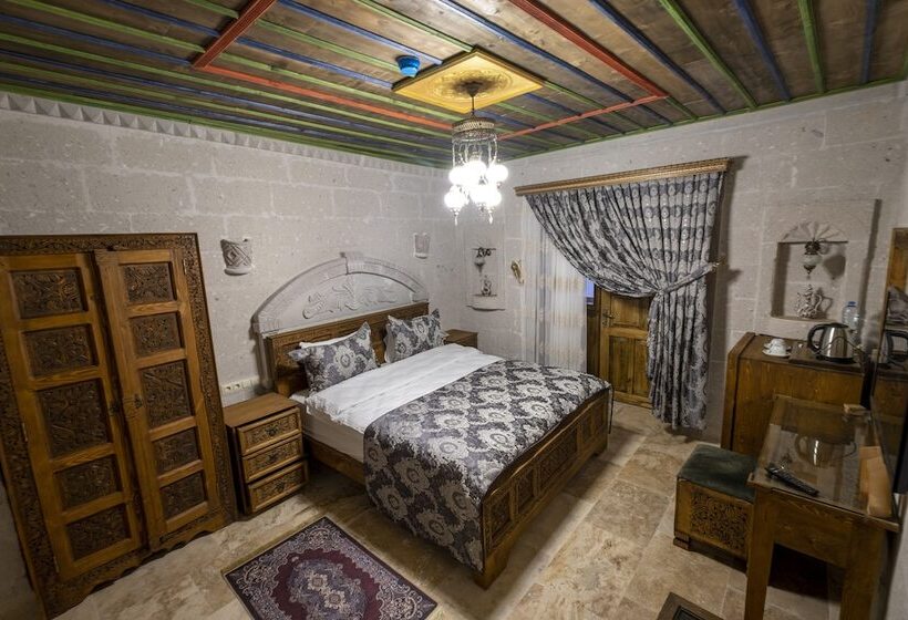 تختخواب و صبحانه Underground Cave Suites