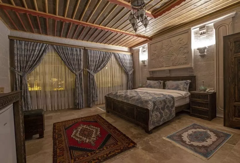 Aamiaismajoitus (B&B) Underground Cave Suites