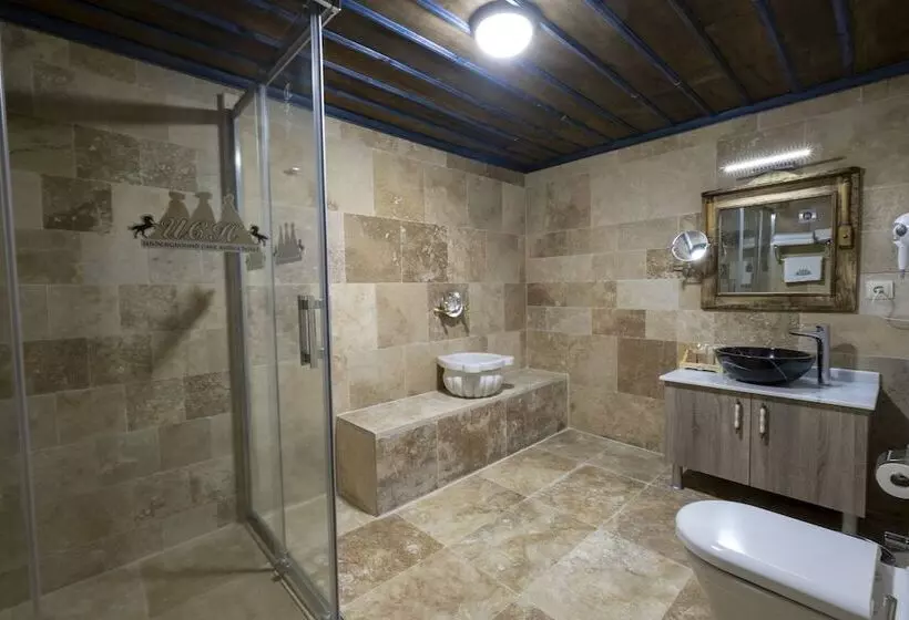 Aamiaismajoitus (B&B) Underground Cave Suites