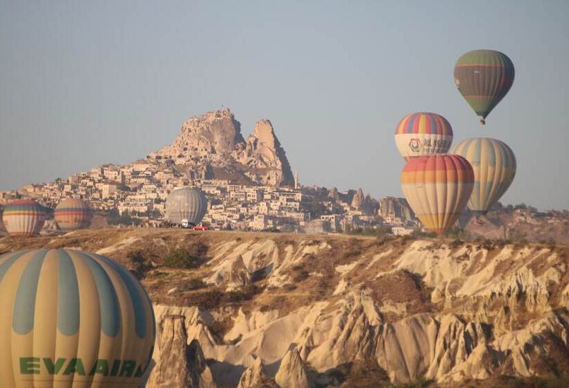 تختخواب و صبحانه Underground Cave Suites