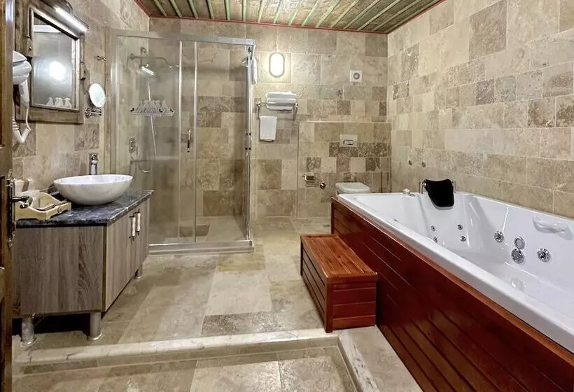 Aamiaismajoitus (B&B) Underground Cave Suites