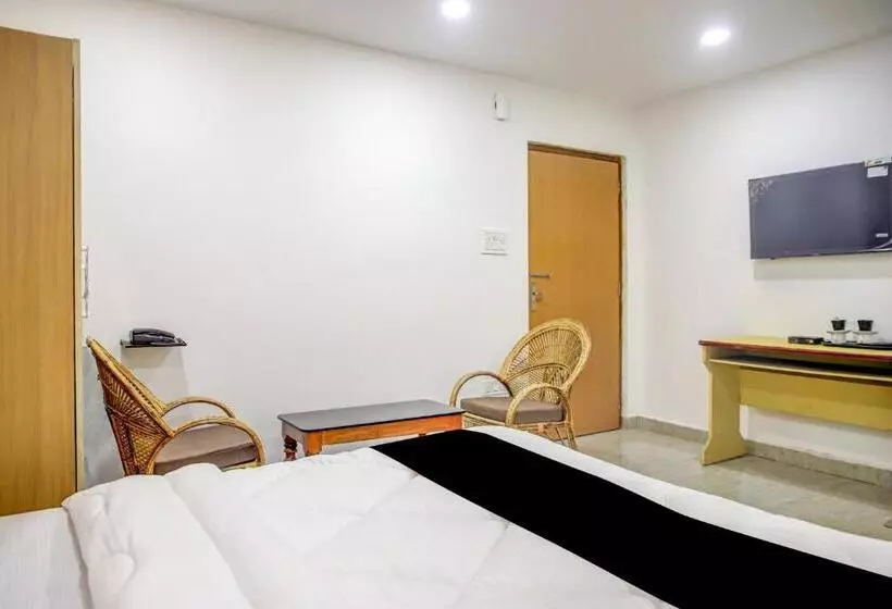 ホテル Capital O 80186 Kalimpong Inn