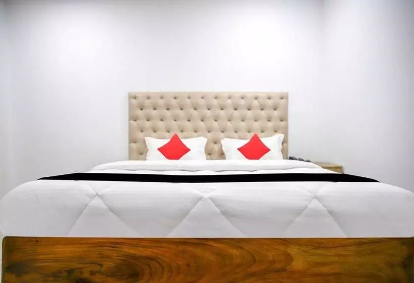 ホテル Capital O 80186 Kalimpong Inn
