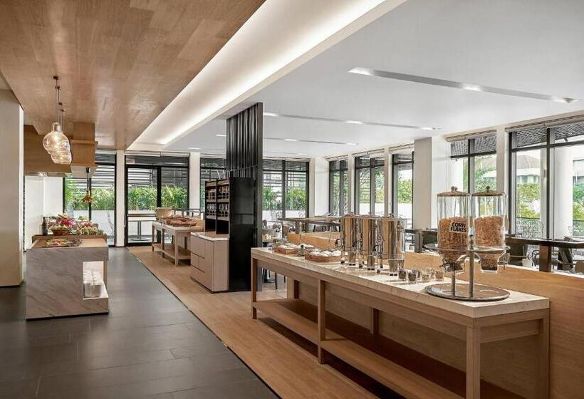 Hotel Fairfield By Marriott South Binh Duong