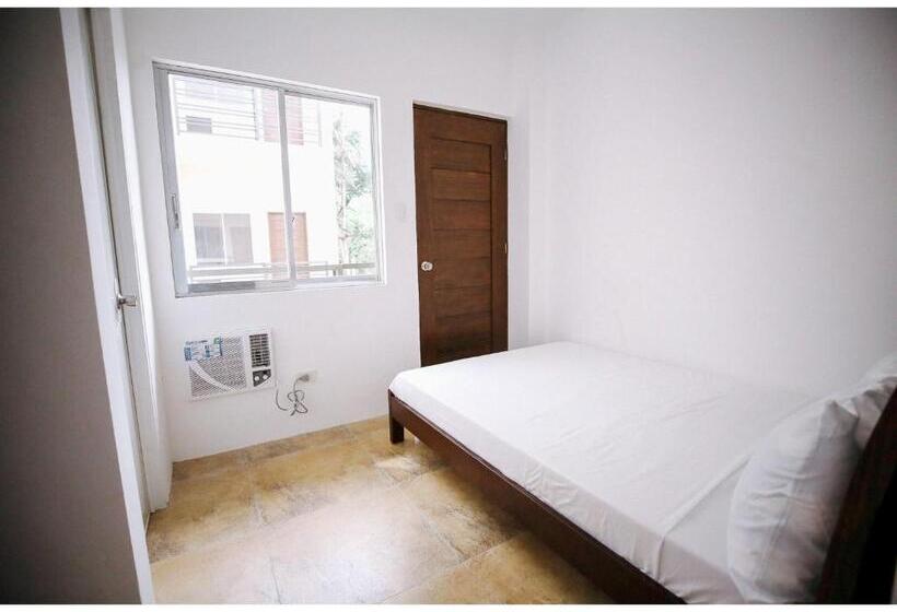 בית מלון כפרי Oyo 789 Abn Residences