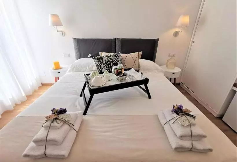 Palazzo Pinto B&b   Brindisi