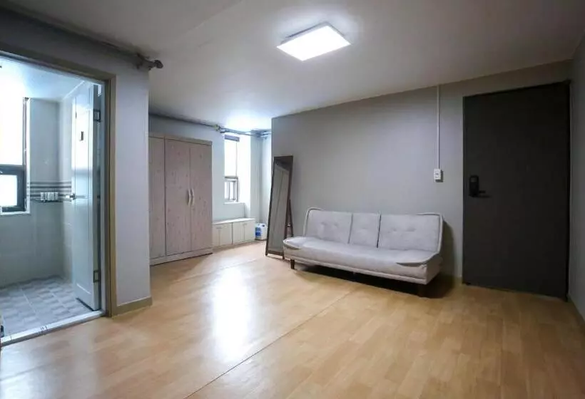 پانسیون Dashim Guest House