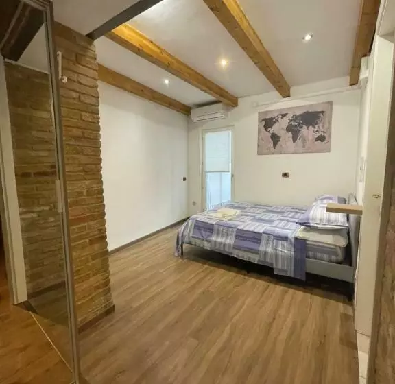 ペンション L'antica Falconeria