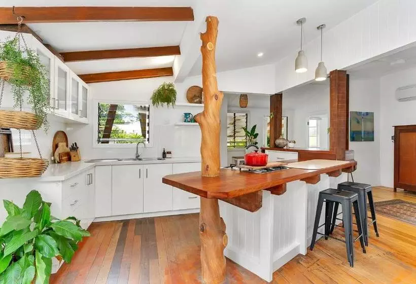 Aamiaismajoitus (B&B) Lazenby Lodge