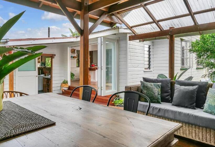 Bed and Breakfast Lazenby Lodge