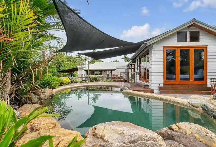 Aamiaismajoitus (B&B) Lazenby Lodge