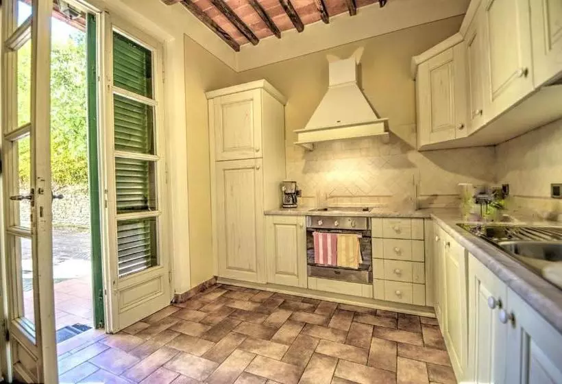 Aamiaismajoitus (B&B) Lucca Cycling Holidays Il Tiglio Rooms