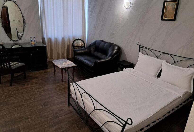 Hotelli хотел антик