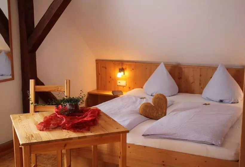 Hotelli Ferienhof Hofer