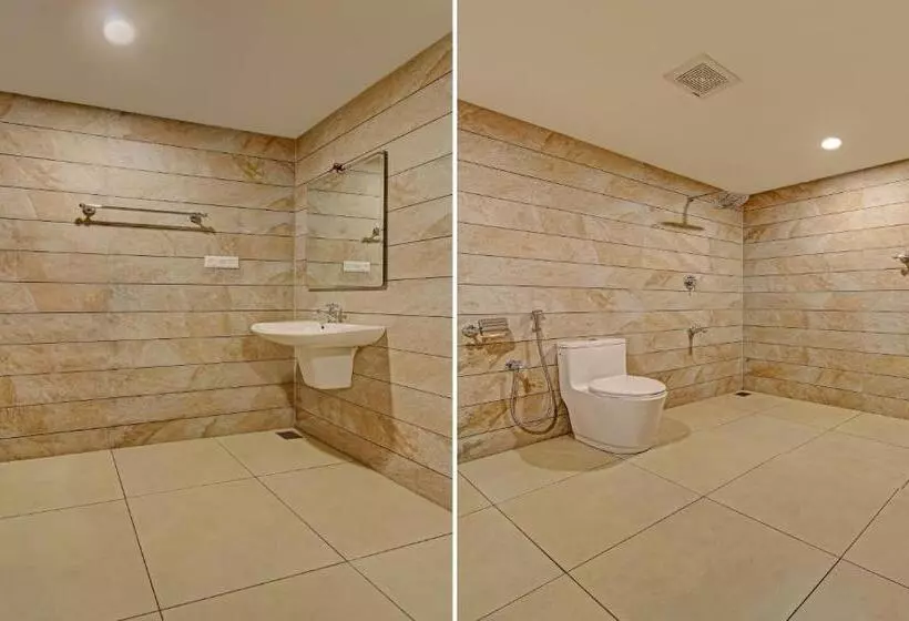 Hotelli Treebo Premium Travancore Palace Cherthala