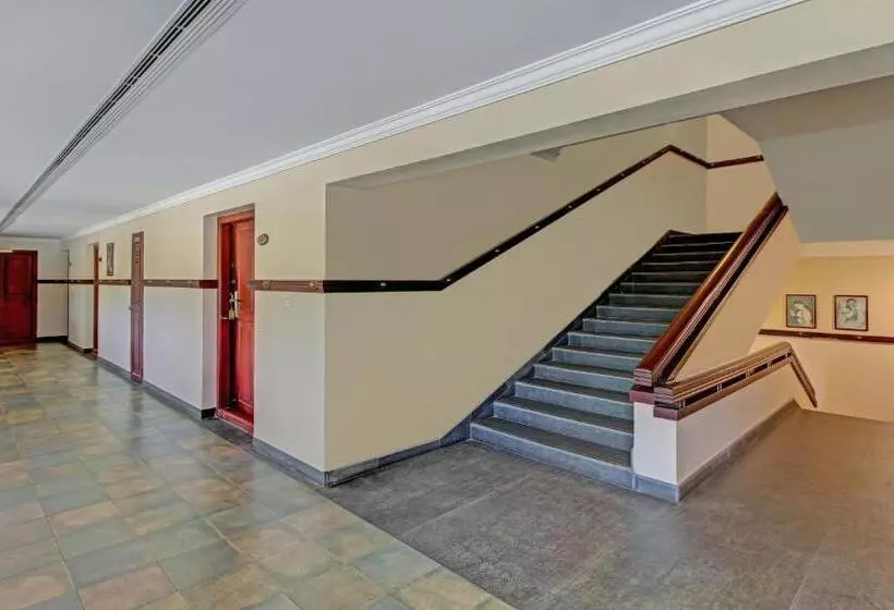 Hotelli Treebo Premium Travancore Palace Cherthala