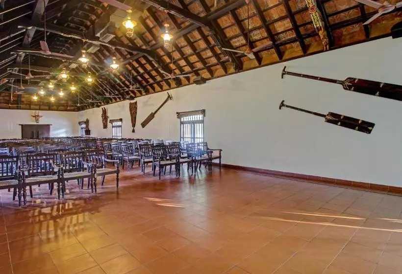 Hotelli Treebo Premium Travancore Palace Cherthala
