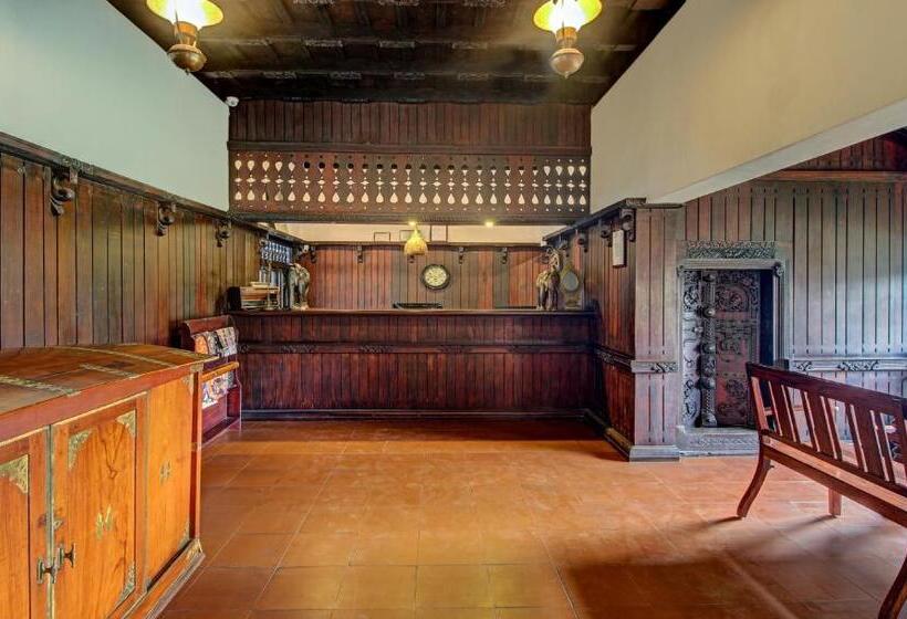 호텔 Treebo Premium Travancore Palace Cherthala