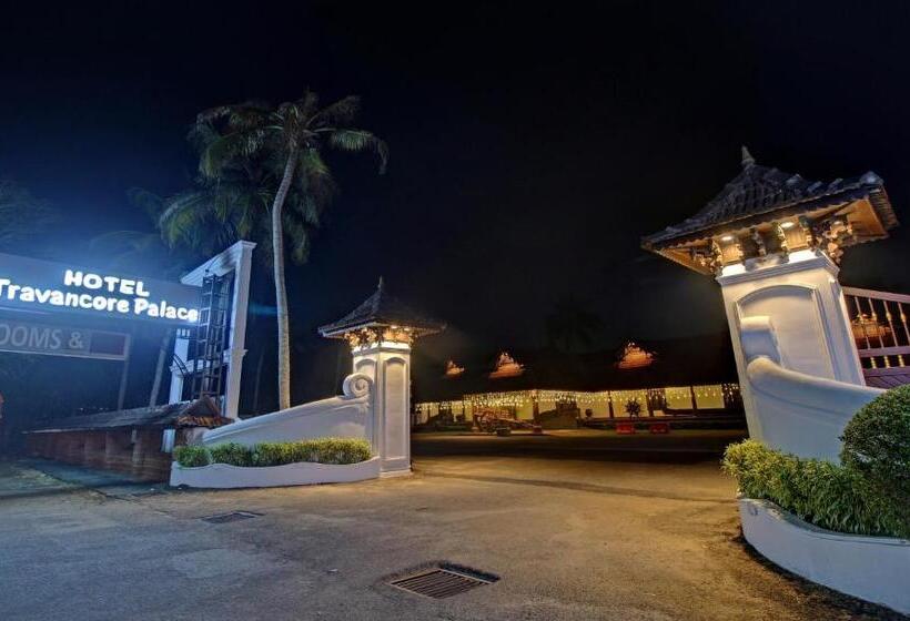 호텔 Treebo Premium Travancore Palace Cherthala